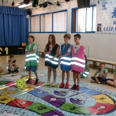 COLEGIO HERNÁN CORTÉS_ ni principes ni princesas 3