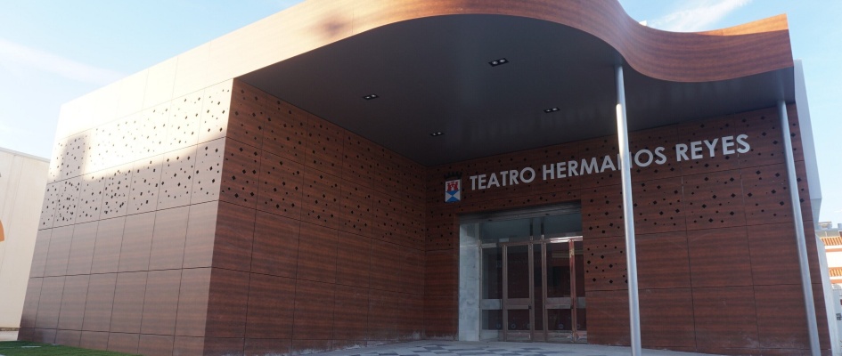 teatro municipal hermanos reyes obras23